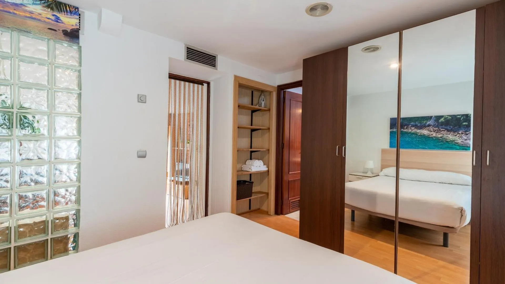 Holi-Rent Esperanza Apartment Seville Spain