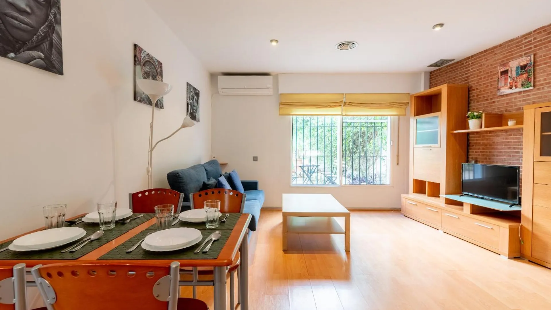 Holi-Rent Esperanza Apartment Seville